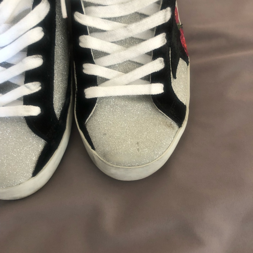 Golden Goose White Silver Sneakers with Black Star and Red Floral Embroidery - Picture 9 of 15